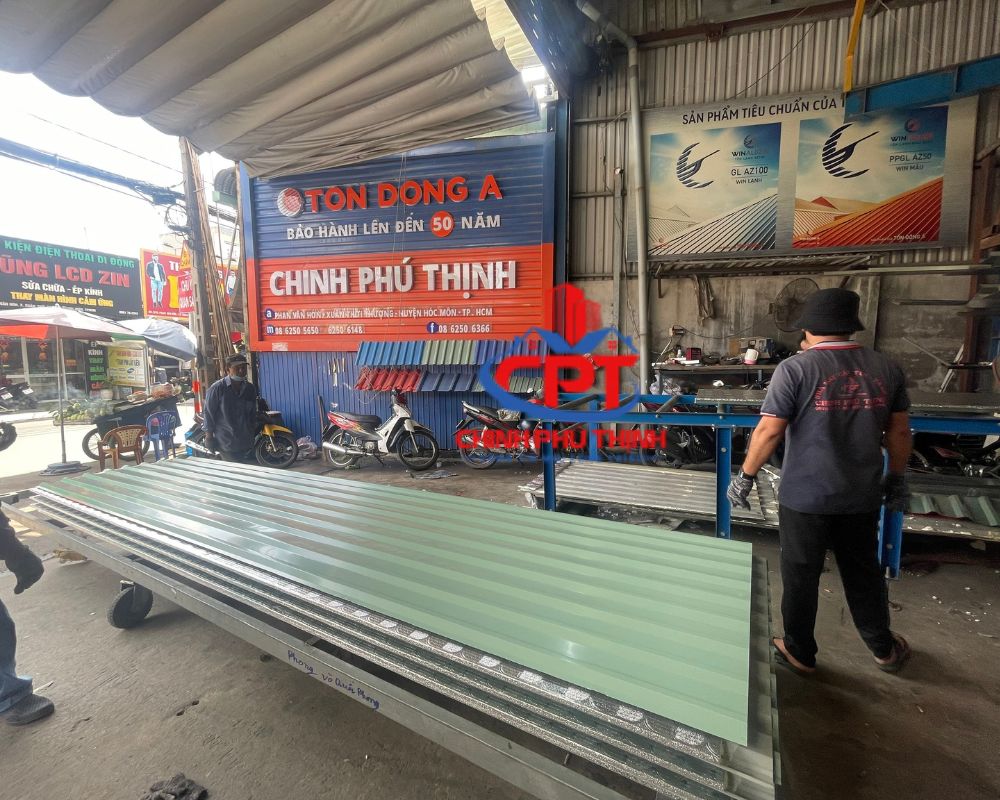Tôn màu đông á 4 dem tại HCM
